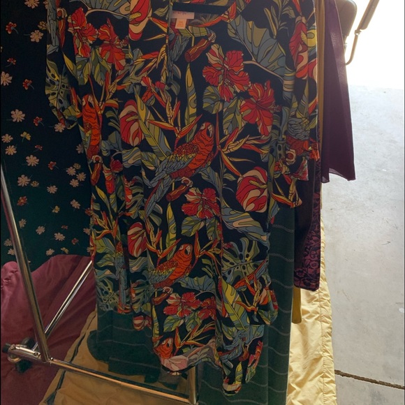 Top - Picture 4 of 4